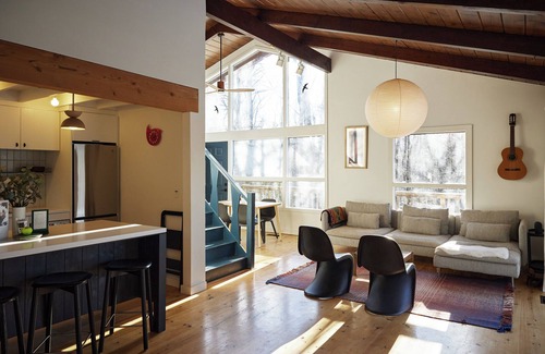 Wilmington Ski Chalet | Snug Chalet - Family-Friendly, Wi-Fi + Close to Mount Snow