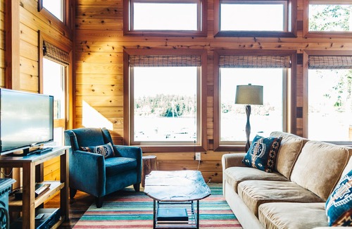 Friday Harbor Cabin | Snug Harbor Resort and Marina - Two Bedroom Water View Cabin, Queen Beds