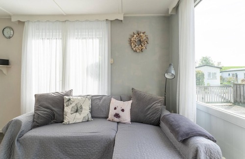 Baarland House | Snug holiday home in Baarland with terrace