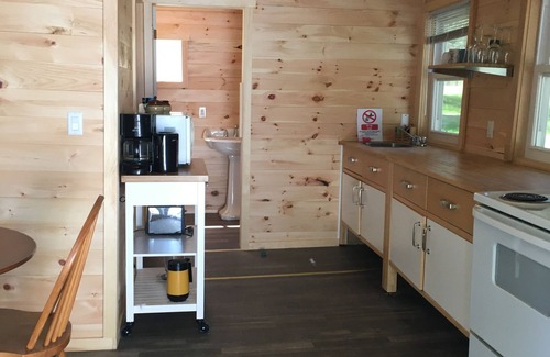Milford Cottage | Snuggle Inn - Rustic Waterfront 3 Bedroom Cabin