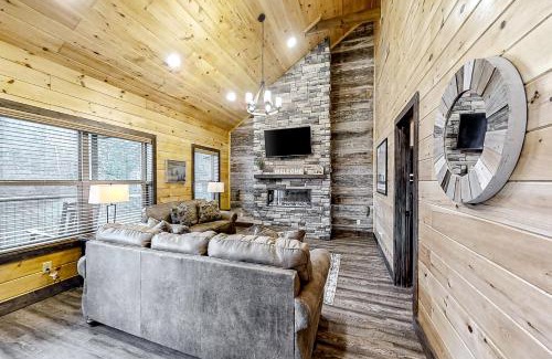 Sevierville House | Soaky Bear