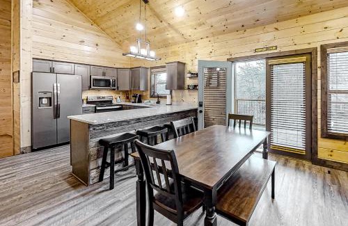 Sevierville House | Soaky Bear