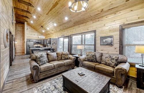 Sevierville House | Soaky Bear