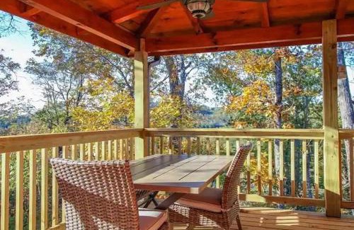 Sevierville House | Soaring Eagle by Avada Properties