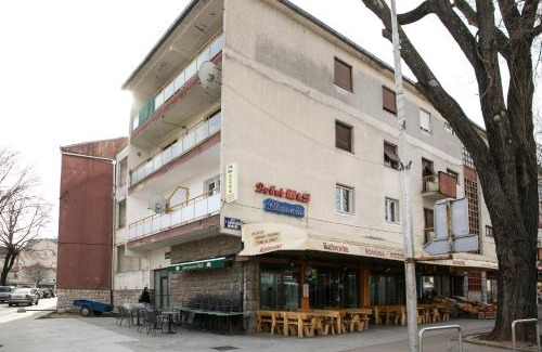 Cove Parja Bed & Breakfast | Sobe "šime & Joso" - Knin
