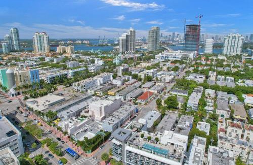 Flamingo/Lummus Apartment | SOBE MONARCH-WALK TO THE BEACH - OCEAN DRIVE GOOD TIME HOTEL AND ANGLER HOTEL ACROSS THE STREET