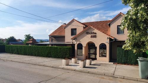 Kragujevac House | Sobe villa 118