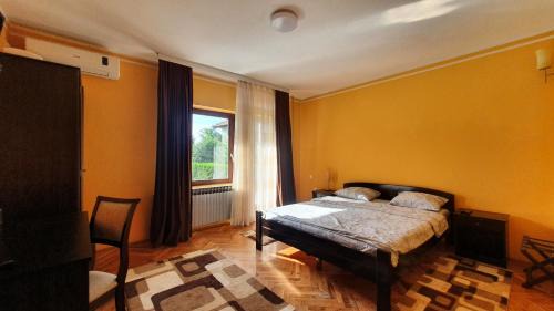 Kragujevac House | Sobe villa 118