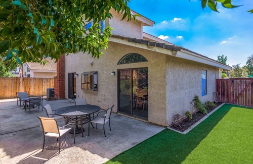 Rancho Santa Margarita House | SoCal House Near Lake/Pool