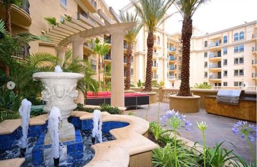 Downtown Los Angeles Apartment | SoCal Lux on Miramar
