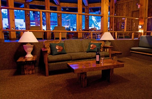 Cooke City-Silver Gate Hotel | Soda Butte Lodge
