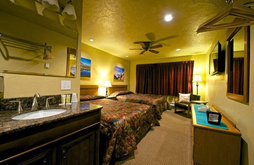 Cooke City-Silver Gate Hotel | Soda Butte Lodge