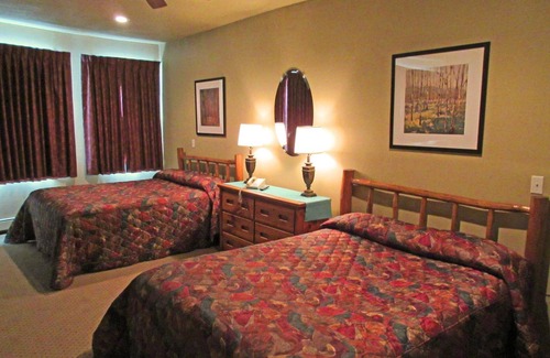 Cooke City-Silver Gate Hotel | Soda Butte Lodge