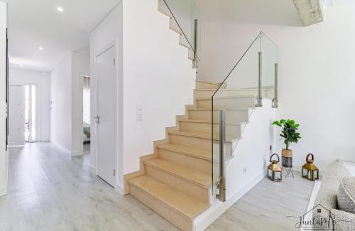 Seixal Villa | Sodade House