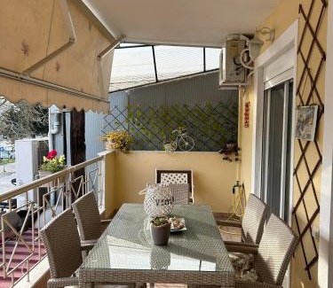 Paralia Ofryniou Apartment | Sofi's Seaside