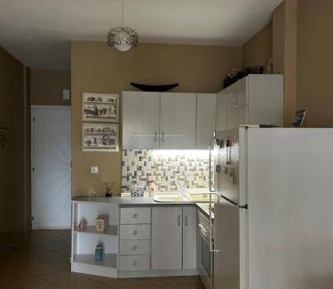 Paralia Ofryniou Apartment | Sofi's Seaside