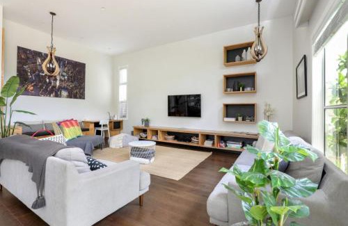 Katoomba House | Sofia Rose House only