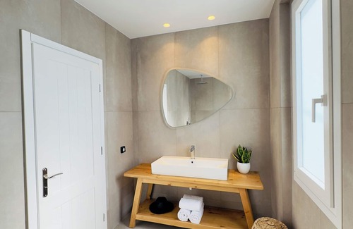 Ano Mera House | Sofos Suites Mykonos