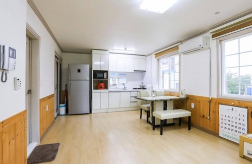 Gangneung House | Sogeumgang Three Mountain Pension