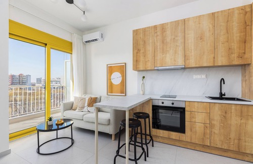 Thessaloniki Apartment | Soho Harbor by halu!