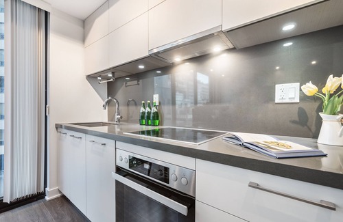 Bloor-Yorkville Apartment | Soho Suites Yorkville