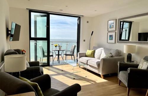 Ramsgate Apartment | SoHot Stays Royal Sands Seaview Apt Free Parking Sleeps 4