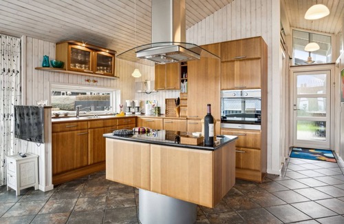 Grønninghoved Strand House | "Sohvi" - 300m from the sea by Interhome