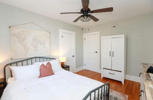 Ghent Apartment | Sojourn at Colley Manor Unit 3 Sleeps 4