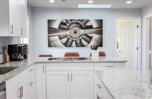 Fox Hill - Grandview House | Sojourn Aviators Dream on Back River