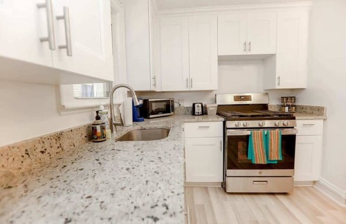 Willoughby Spit Apartment | Sojourn Bayfront 2 BR