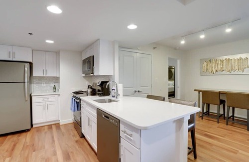 Ballston Apartment | Sojourn | Randolph Towers * NEW