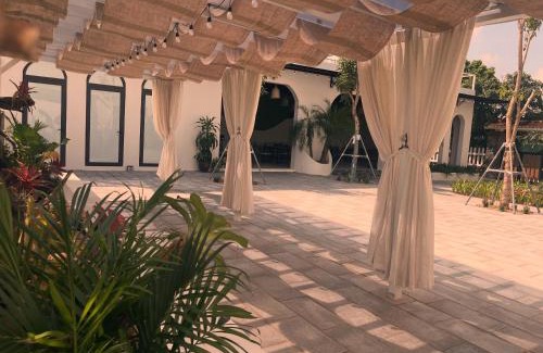Hoa Lu Hotel | Sol Flow Retreat