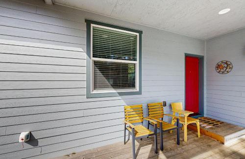 Rockaway Beach House | Sol Retreat