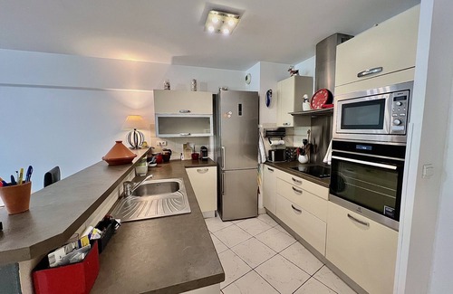 Le Couchant Apartment | Sol-y-Days Indigo, large luxury apartment close to the beaches
