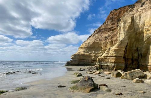 Solana Beach Apartment | Solana Beach Condo with Community Pool, Beach Access