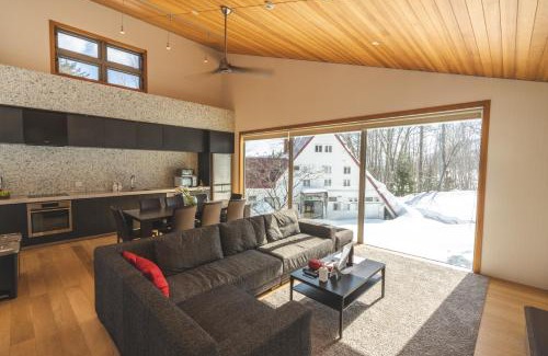 Hokujo Ski Chalet | Solar Chalets by HHG