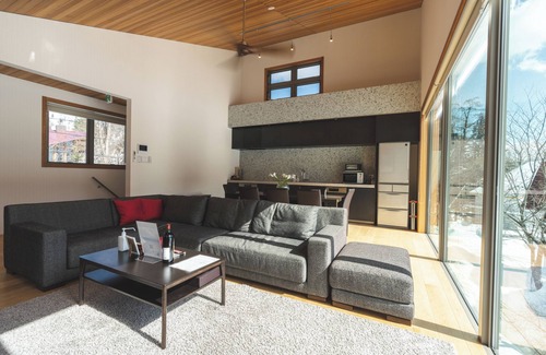 Hokujo House | Solar Chalets