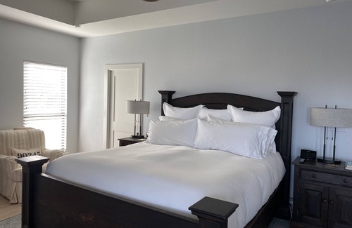 Horseshoe Bay West House | Solar Eclipse Luxury Home Horseshoe Bay, Texas’ premier resort community.