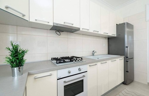 Babina House | Solar House Babina 2 - Four bedroom Holiday Home with Balcony and Sea View