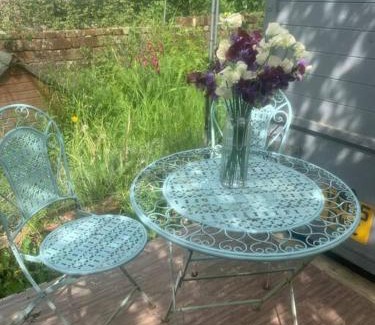 Fishbourne Apartment | Solar Powered Hideaway