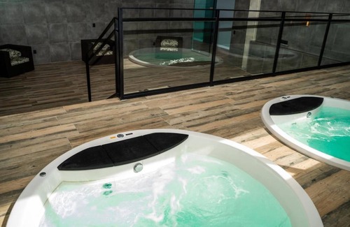 Praia da Armacao do Itapocoroi Apartment | Solar stone hotel on the island.