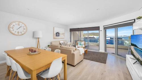 Fingal Bay Apartment | Solaris