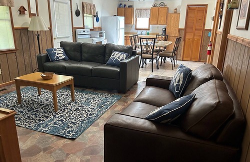 Eckerty Cabin | Solarium Cabin 16 with 4 Bedroom and 2 Bath on Patoka Lake in Southern Indiana