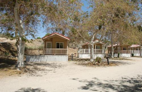 Acton Resort | Soledad Canyon Cabin 18