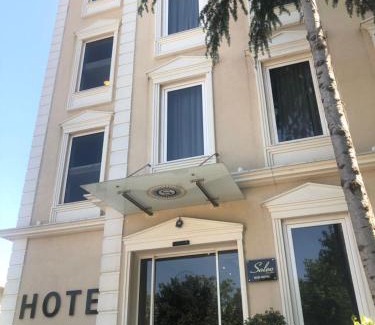Tirana Bed & Breakfast | Soleo Hotel