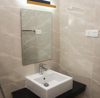 Boralesgamuwa Hotel | Solid Hotel Boralasgamuwa