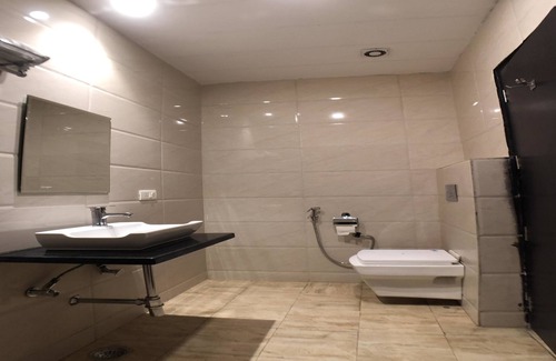 Delhi Hotel | Solitaire Hotel