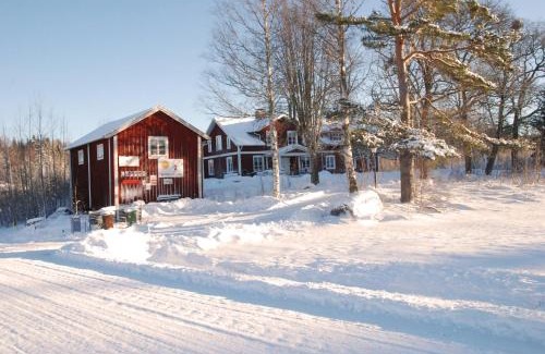 Kolsva Bed & Breakfast | Solmyra 56 Gästhem