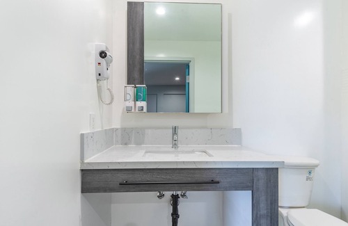 Los Angeles Hotel | Solo Motel - Broadway