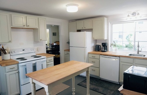 Pittsfield House | Solomon Ely Homestead - Charming Pittsfield Stay